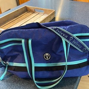 Girls ivivva duffle bag